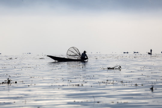 Myanmar, Inle lake, fishing