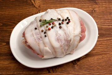 Arrosto di maiale, lardellato.