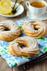 Brewing cake with cream