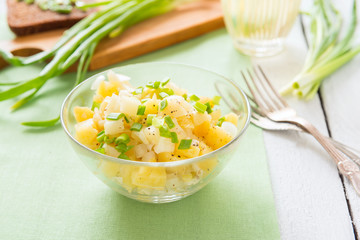 Salad with potatoes and onion