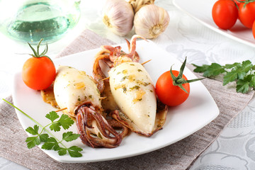 Squid stuffed with breadcrumbs