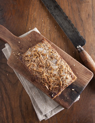 Puff pastry with almonds, sugar and greaves