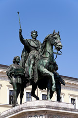 Fototapeta na wymiar Monachium Ludwig I pomnik na Leopoldstraße