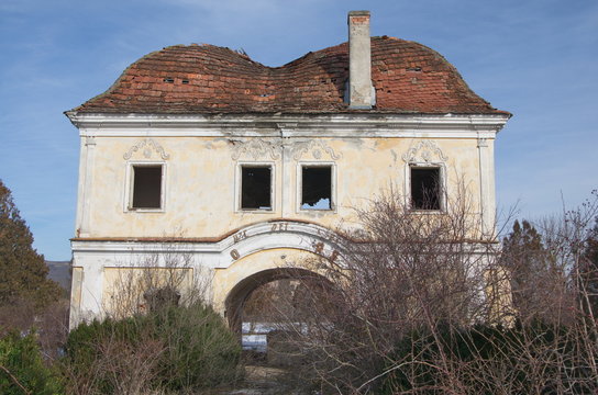 Castle Kornis - Rakoczi - Bethlen, Iernut, Mures, Romania
