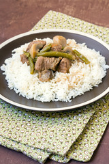Beef with mushrooms, vegetables and rice