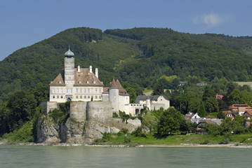 Fototapeta na wymiar Schönbühel Castle, Wachau