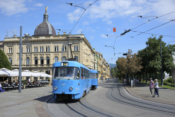 Blue tram - 49284525