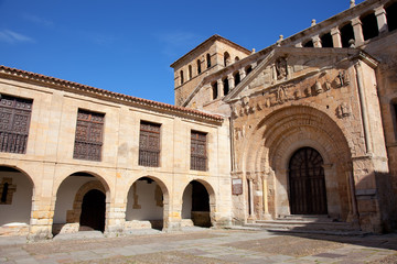 Fototapeta premium Collegiate church of Santa Juliana, Santillana del Mar, Cantabri