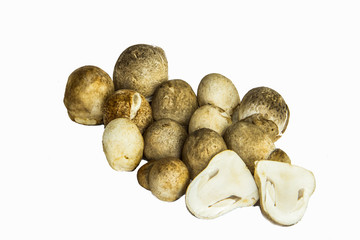 whole and slice mushroom