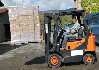 transport logistique - chariot élévateur