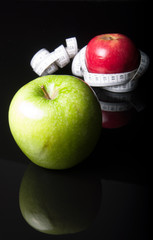 apples surrounded by measurement