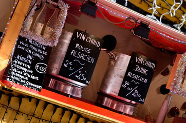 distribution de vin chaud alsacien