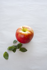 jabłko owoc mięta czerwone © heleniakmichal