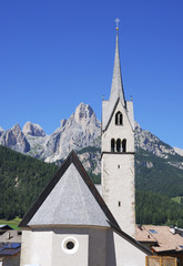 Fototapeta na wymiar Alpine Church