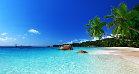 Anse Lazio beach at Praslin island, Seychelles - obrazy, fototapety, plakaty