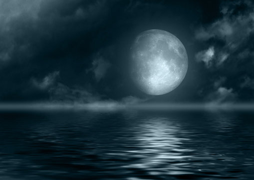 Full moon reflected in water © marusja2
