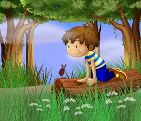 Gordijnen Een jongen die naar een insect kijkt © GraphicsRF