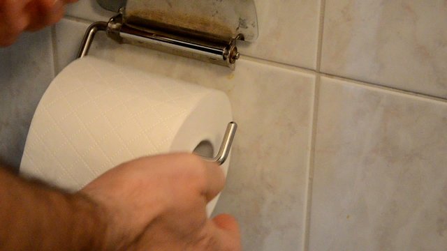 Toilettenpapier auff&uuml;llen