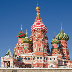 Fototapeta na wymiar Katedra wstawiennictwo na Placu Czerwonym w zimie, Moskwa