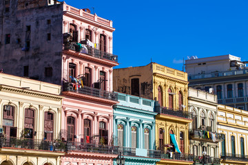 Fototapeta na wymiar Karibik Kuba Havanna Gebäude am Capitol