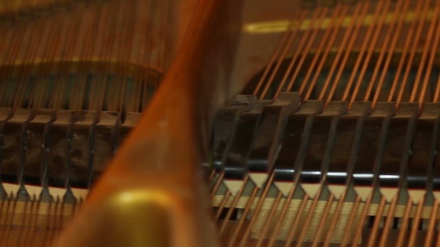 Mechanism inwardly piano (Dolly Shot)