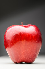 red delicious apple