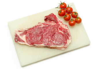 Bistecca di manzo fresco