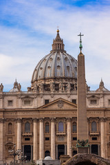 Fototapeta na wymiar Bazylika Świętego Piotra w Watykanie w Rzymie, Włochy.