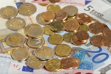 Euro Geldmünzen und Geldscheine - Euro Coins and bills