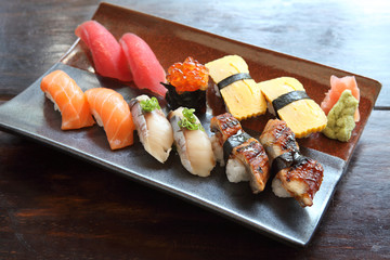 mix sushi