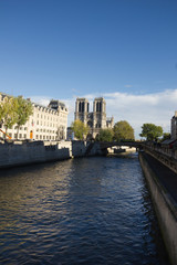 Obraz premium Paris, Notre Dame as seen from Seine, France