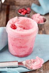 cranberry ice cream