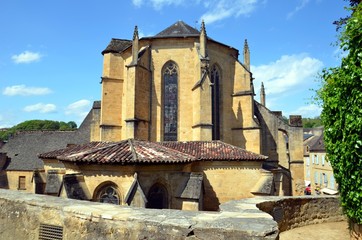 Fototapeta na wymiar katedra Sarlat