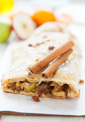 apple strudel with cinnamon