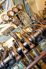 Indicators of submarine engine