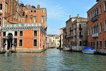 Cityscape of Venice.