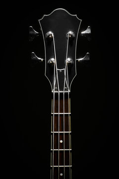 Bass guitar head