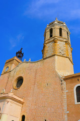 Fototapeta na wymiar Kościół Sant Bartomeu i. Santa Tecla Sitges, Hiszpania