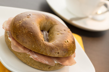 Bagel with uncured ham