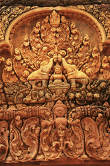 Fototapeta na wymiar Dekoracyjne płaskorze¼by ścienne, Banteay Srey świątynia, Kambodża
