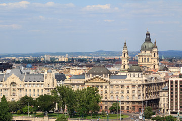 Fototapeta na wymiar Cityscape on Budapest's St. Stephan