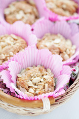 peanut muffins