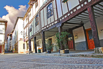 Fototapeta na wymiar ulice typowe małe miasteczko w Castilla León Hiszpania