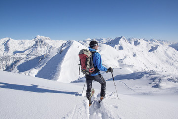 Fototapeta na wymiar Ski touring w górach