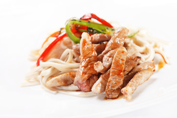 meat with noodles and vegetables