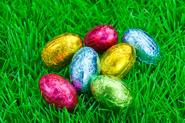 bunte Schokoladen-Ostereier