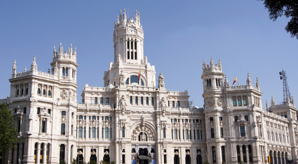Obraz premium Goverment Mayor white palace in Madrid, Spain
