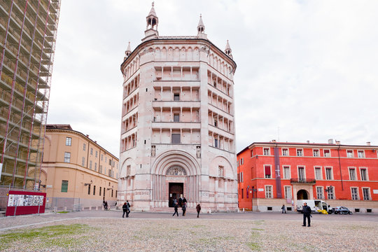 Baptistery On Piazza Del Duomo, Parma