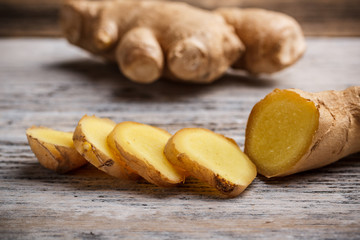 Ginger root sliced