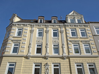 Fototapeta na wymiar Jugendstilgebäude in Kiel, Deutschland